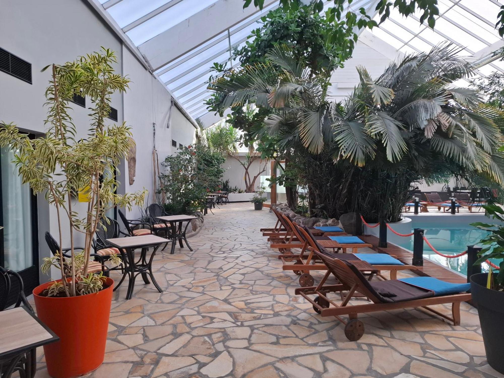 Tropical Hotel 4*